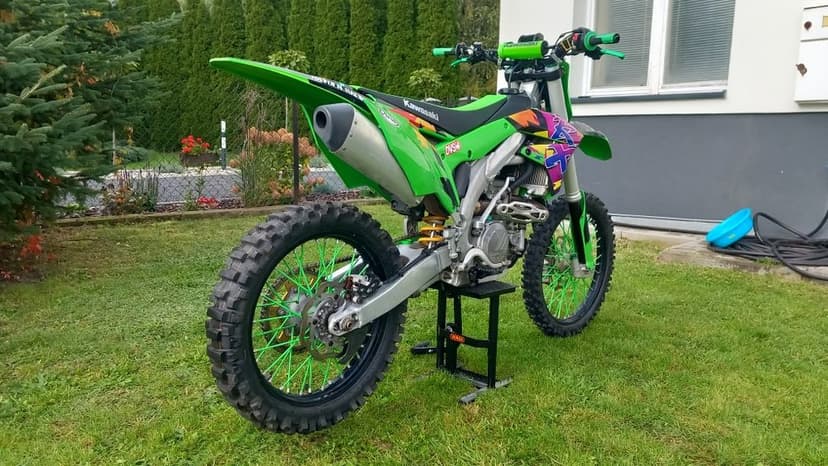 Kawasaki Kxf450.