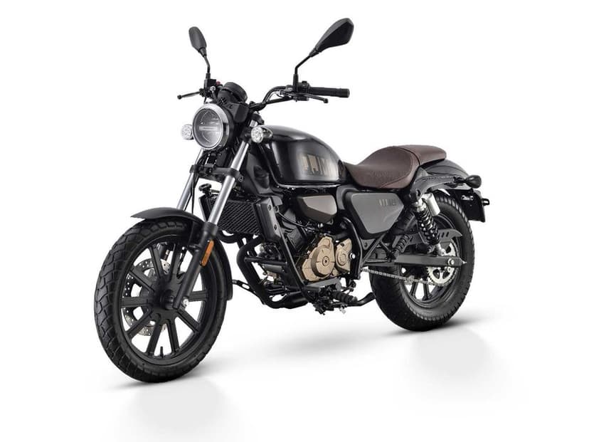 Motocykl Chopper Cruiser QJMOTOR SRV 125cm3 SRV 12V