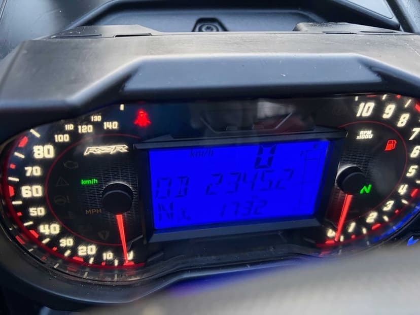 POLARIS RZR PRO XP ULTIMATE 2021 mały przebieg