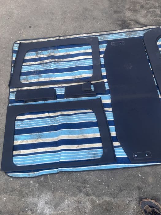 Jeep wrangler jl podsufitka czarna ladna