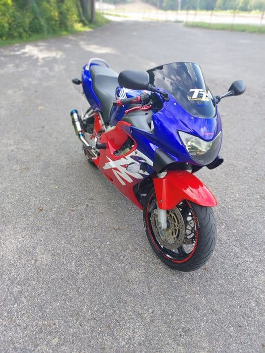 Honda CBR 600 f4