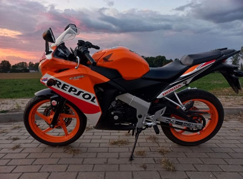 Honda cbr 125 repsol