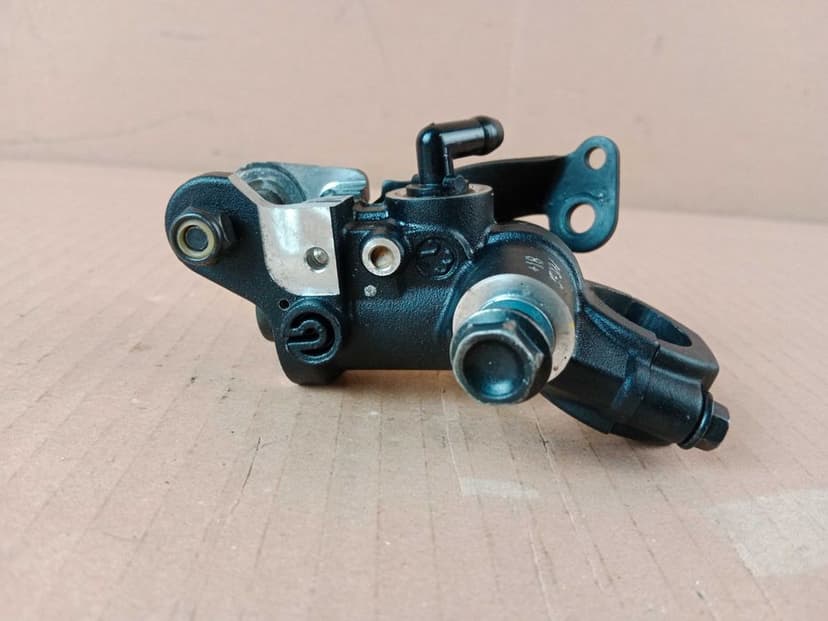 Aprilia RS 660 Pompa Hamulca Przedniego Przód BREMBO  20-25