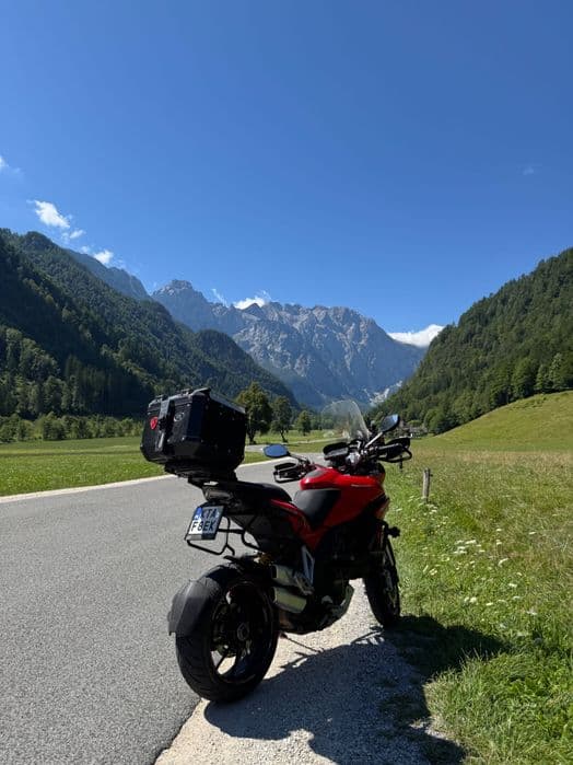 Ducati Multistrada 1200 ABS gs bmw ktm 1190 adventure triumph