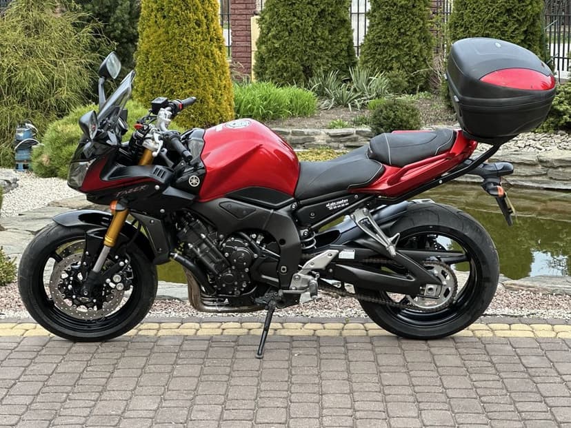 YAMAHA FZ1 FAZER Nowe Opony Kufer