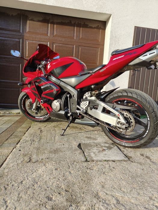 Honda CBR 600 RR 2003   nowe opony oleje filtry  ważny przegląd i OC