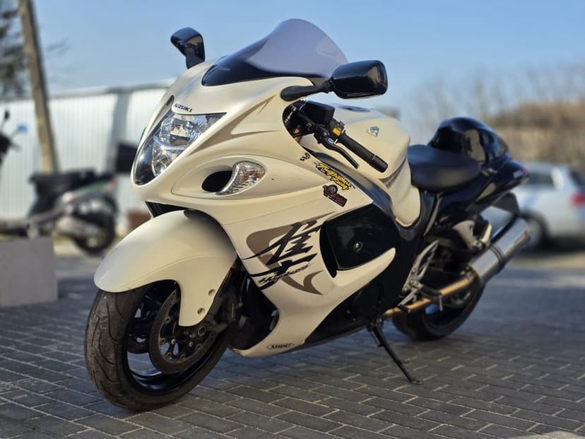 Suzuki Hayabusa 2008r – 197 KM