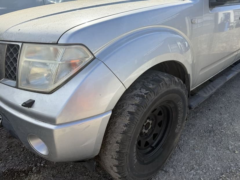 Navara nissan 2010