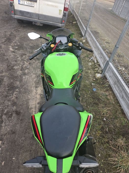 Kawasaki zx4rr zx 4 rr ninja rok 2023 salon Polska