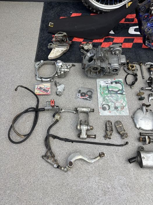 Części YAMAHA YZ125 R 96-04 kartery Silnik Wał Skrzynia Stator Moduł