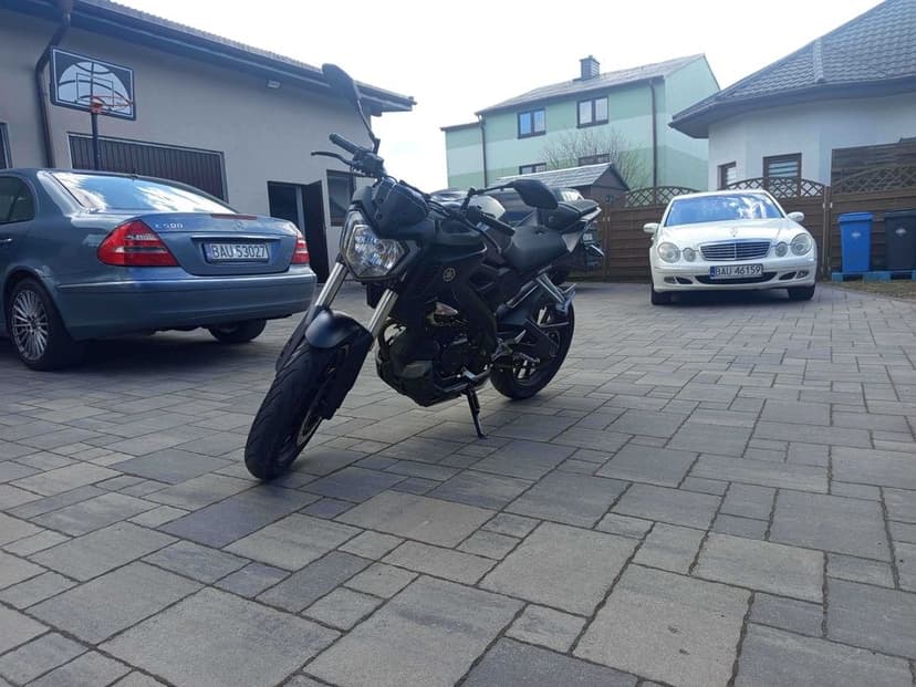 Motocykl Yamaha MT125