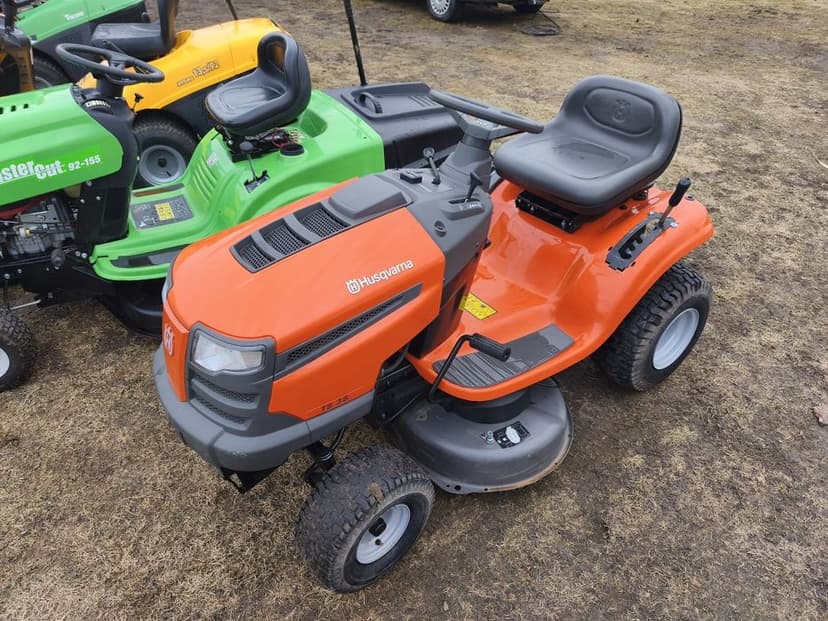 Kosiarka traktorek Husqvarna viking stiga