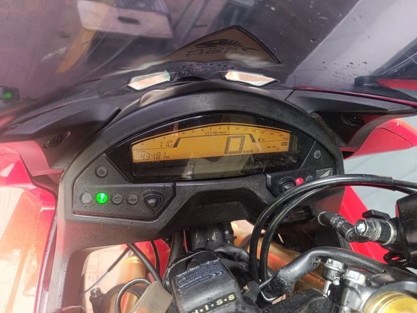 Honda CBR 600 f 2011