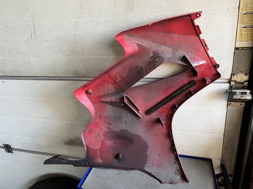 Lewy boczek honda vfr 800 rc46