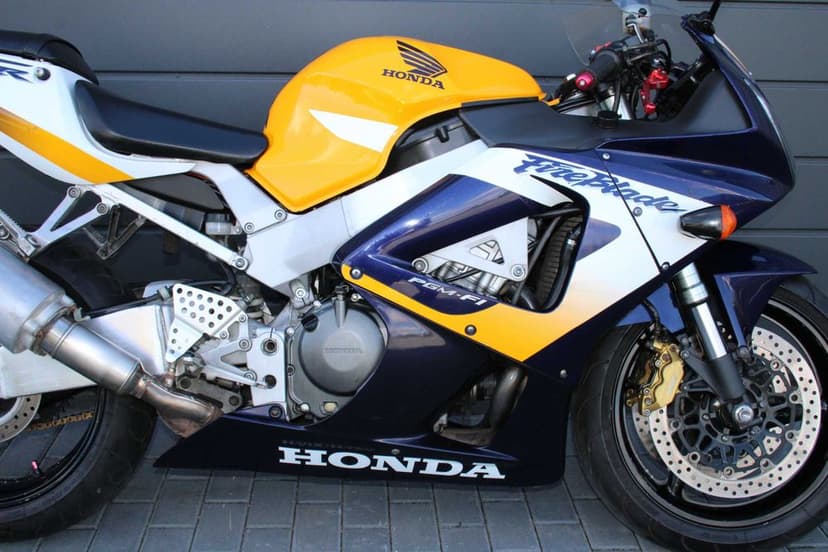 Honda CBR 929 SC44 * 2000 * 43.913km Zarejestrowana ORYGINAŁ * RATY *