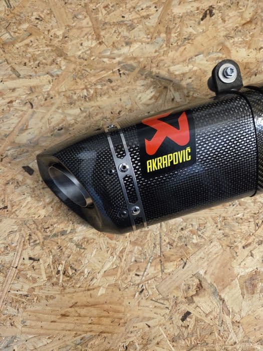 Tłumik Akrapovic Suzuki Gsxr 600 750