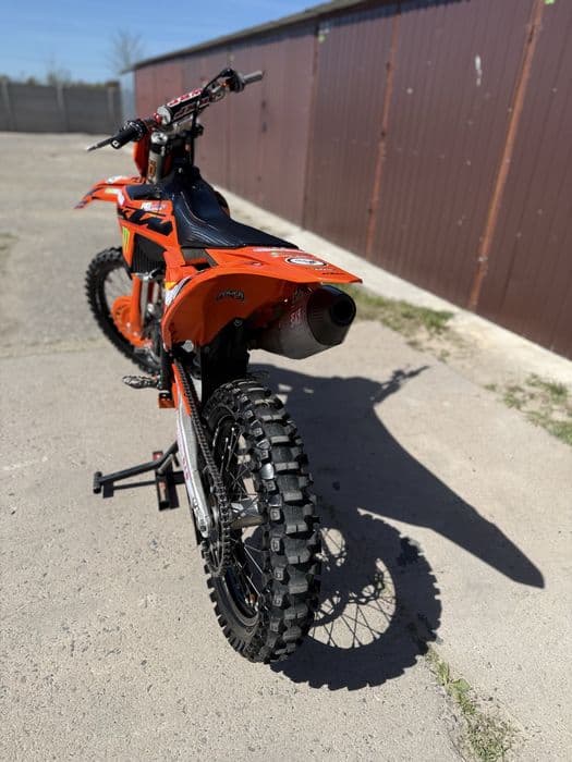 KTM SX-f 450 2025 35 mth od nowości Yoshimura RS
