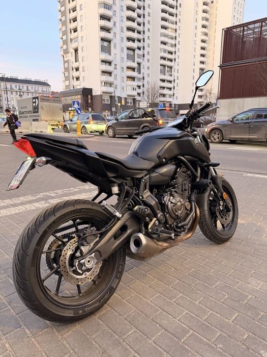 Yamaha mt-07 czarny mat