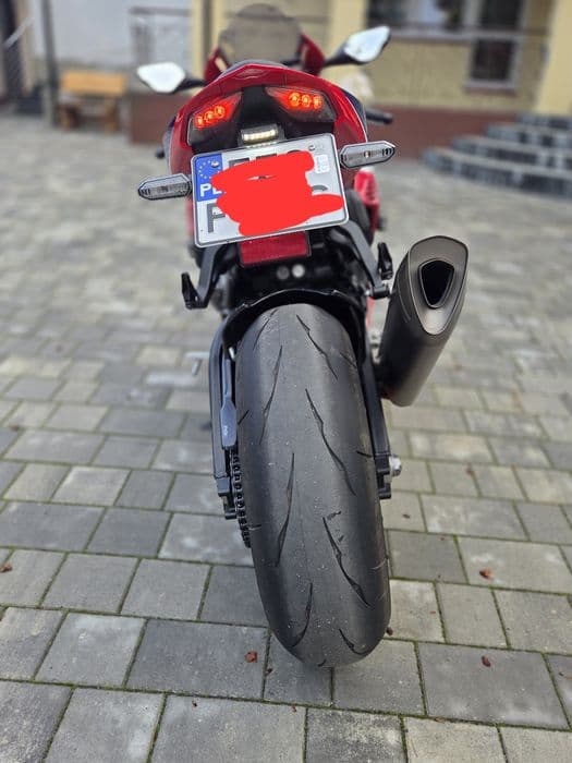 HONDA CBR 1000 rr-rst