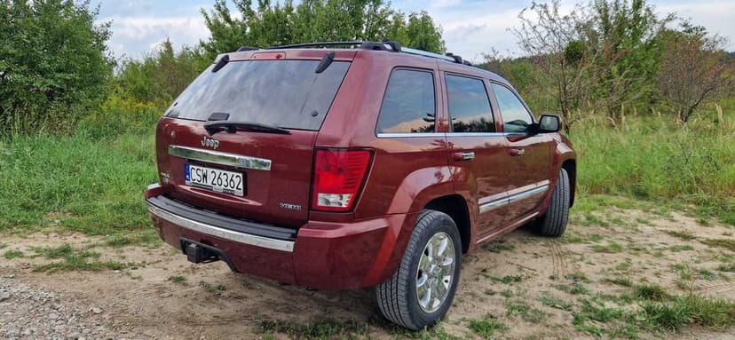 Jeep Grand Cherokee Overland 5.7 hemi GAZ
