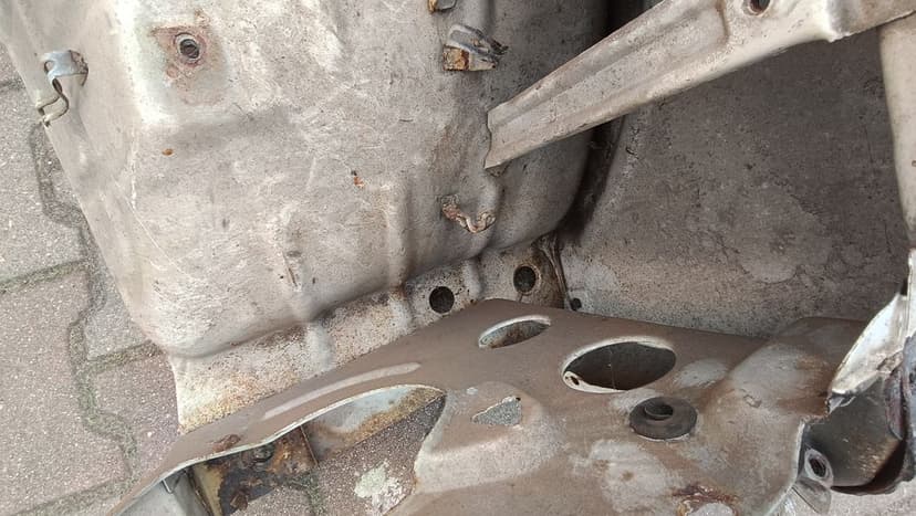 Suzuki Samurai błotniki prawy i lewy z nadkolami