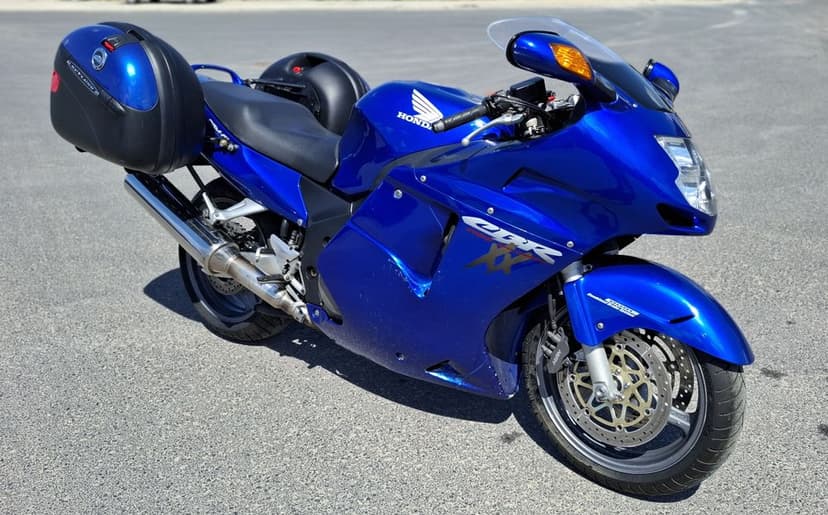 Honda CBR 1100 XX Super Blackbird wtrysk NIE Suzuki GSX 1300R Hayabusa, Kawasaki ZZR 1200, BMW K1200S
produkcja 2003 r., Sprowadzony z Niemiec (niemie
