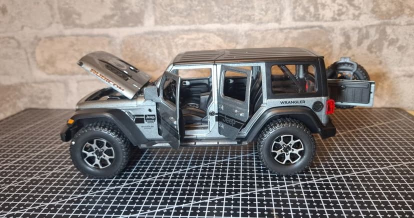 Model jeep wrangler 1:22