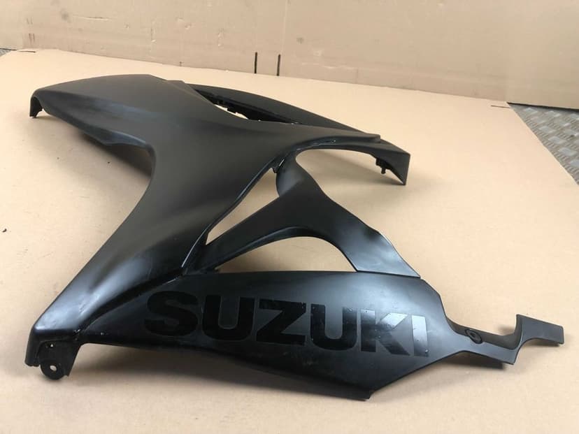 Suzuki GSX-R 600 700 K6 K7 Lewa Owiewka Osłona Wypełnienie Pług Bok