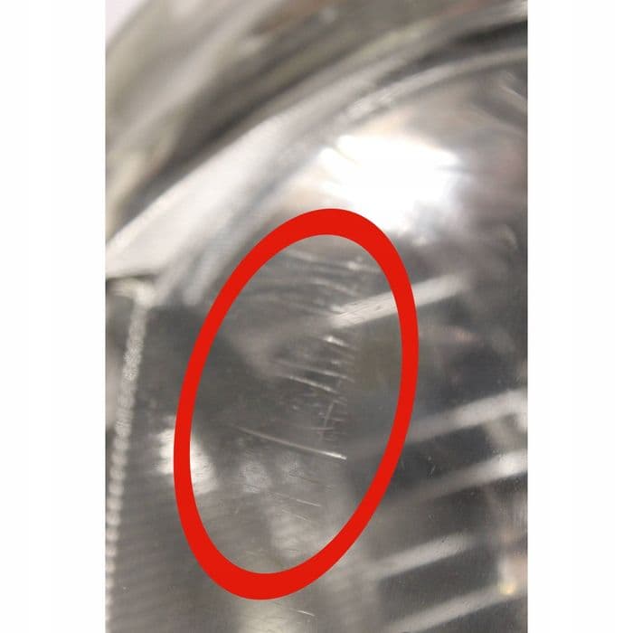 lampa prawa przednia toyota hilux 2005-2008