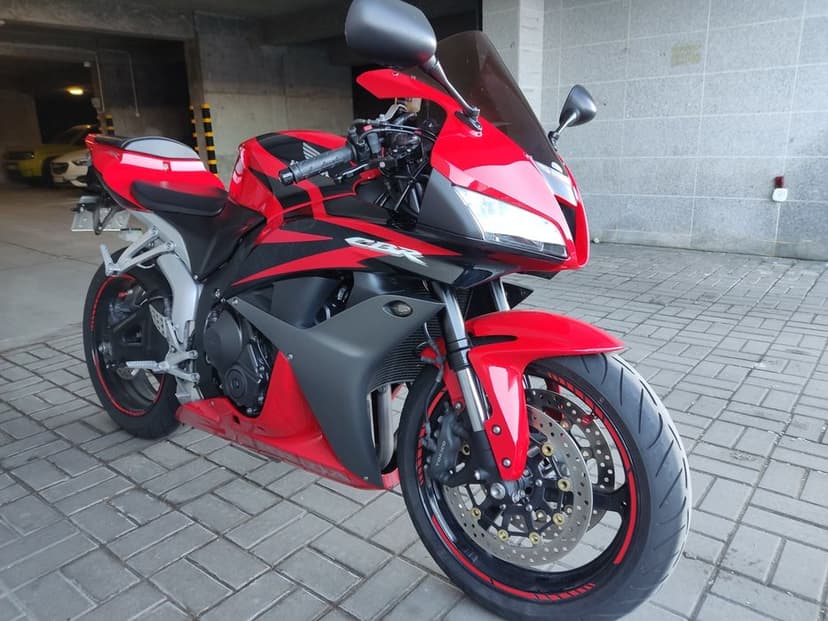 Honda CBR 600RR PC40