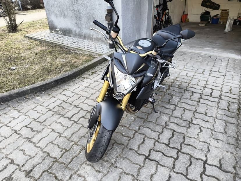 Honda  CB 1000r  7tys km