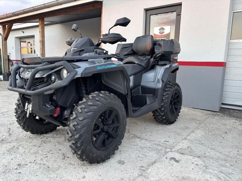 Can am Outlander max DPS 1000R, 2500km/82godz.