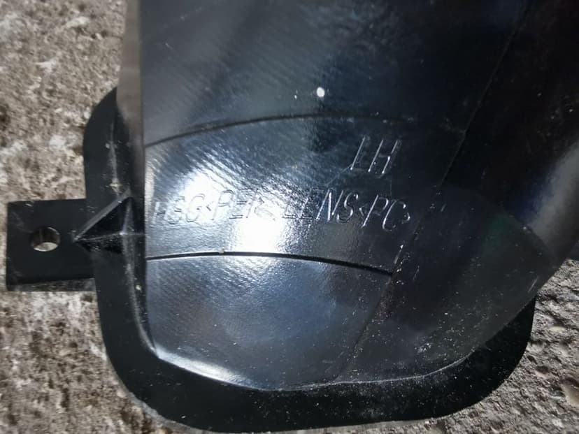 Polaris sportsman scrambler lampa przód reflektor lewy