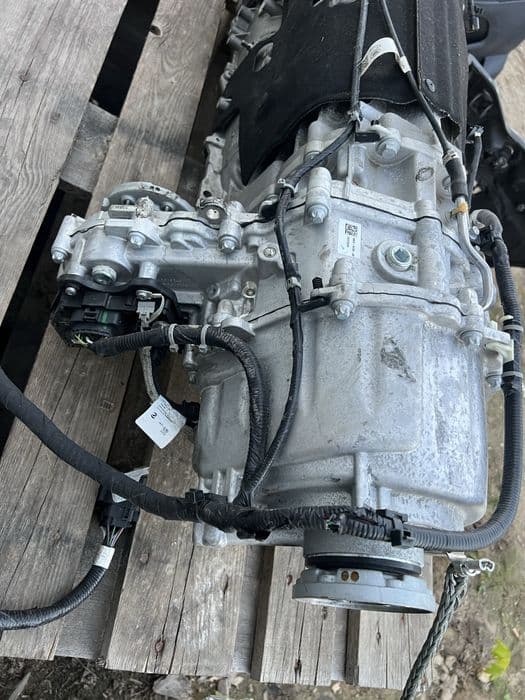 Land Rover Defender Jaguar Reduktor N8E2 skrzynia 8HP silnik DT306