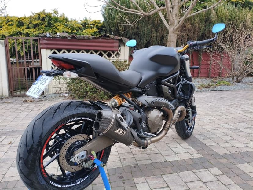 Ducati Monster 821