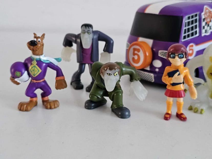 Scooby-Doo Race Team mała furgonetka + figurki