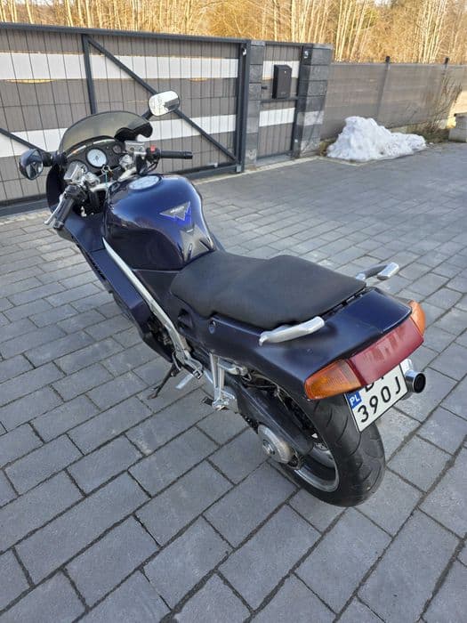 Honda VFR 750 rok 1997