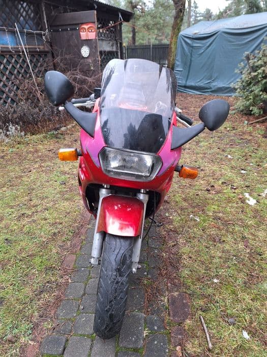 Suzuki GSX 750 F oryginalny bardzo ładny stan !