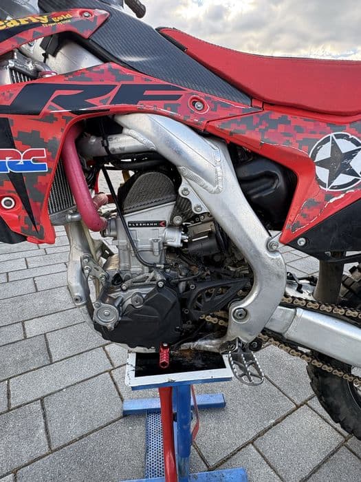 Honda crf 250r 2016 wtrysk