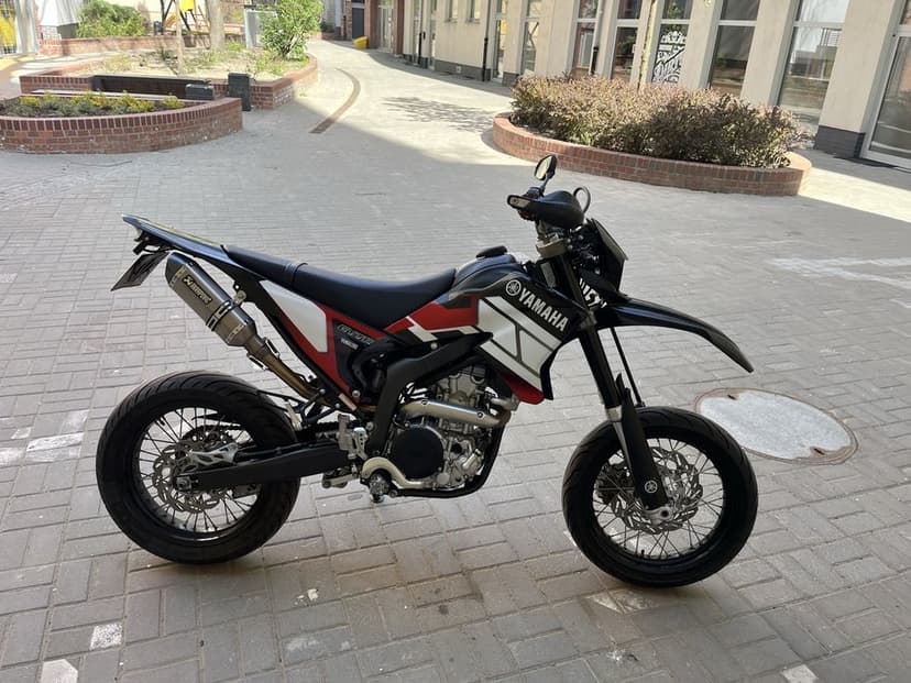 Yamaha WR 250 X supermoto, a2