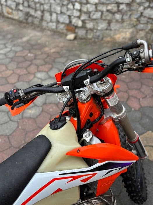 KTM exc 250 tpi.