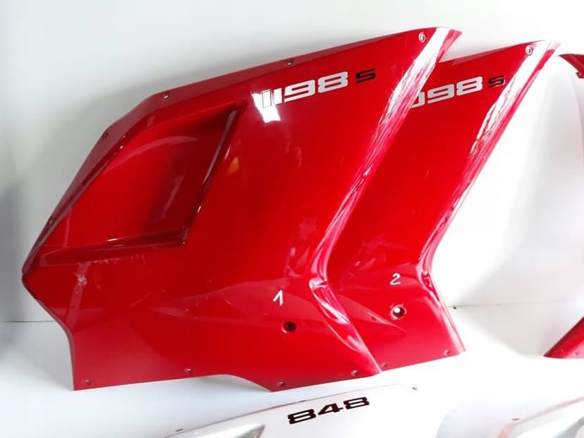 ducati 848 1098 1198 bok boczek owiewka pług