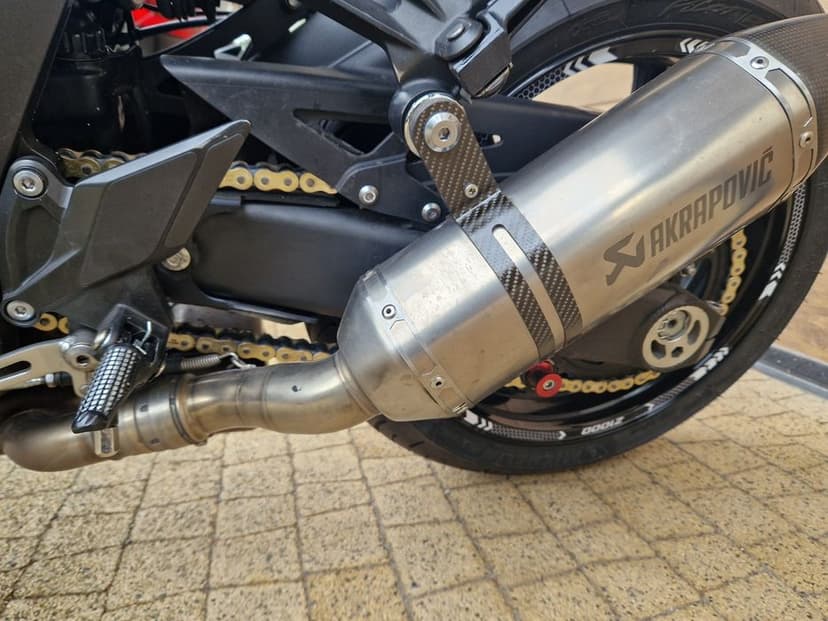 Kawasaki Z1000. 2015.rok