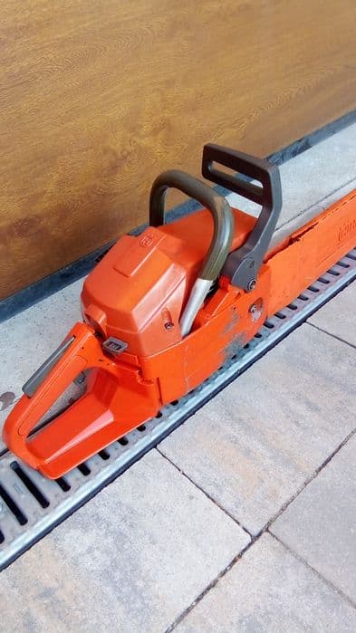 Husqvarna 242 moc 3,3 KM