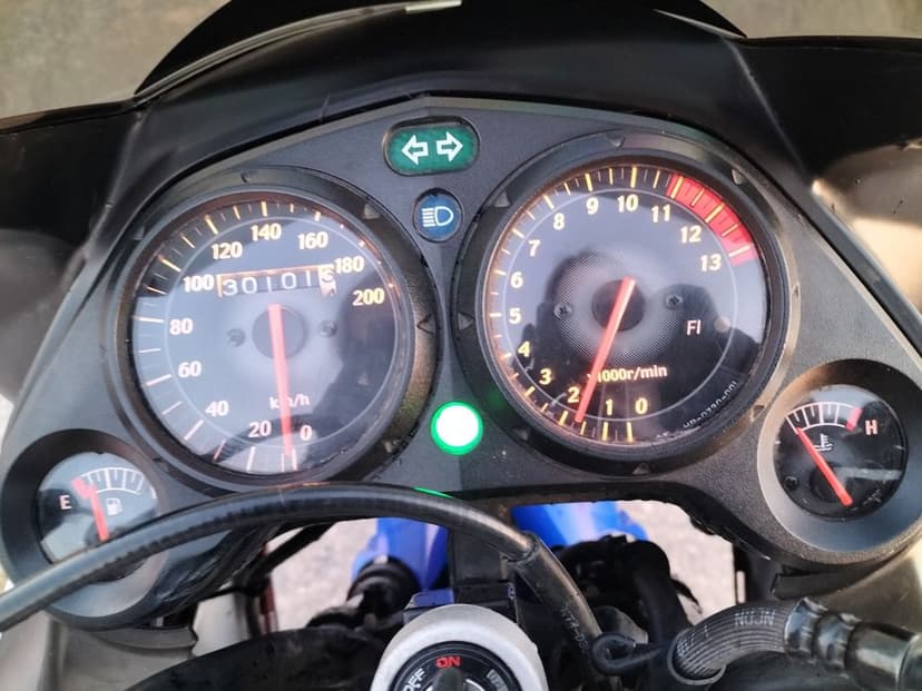 Honda CBR 125R JC39