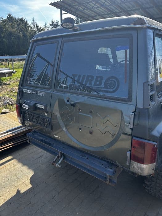 Nissan Patrol, drzwi tylne (prawe i lewe)