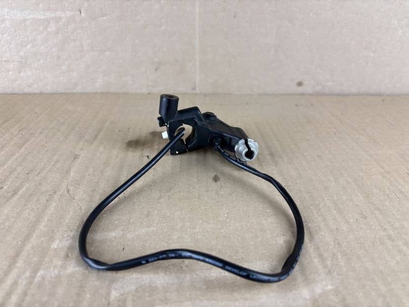 Ducati Monster 821 Mocowanie Klamki Sprzęgła Brembo + Czujnik dźwigni