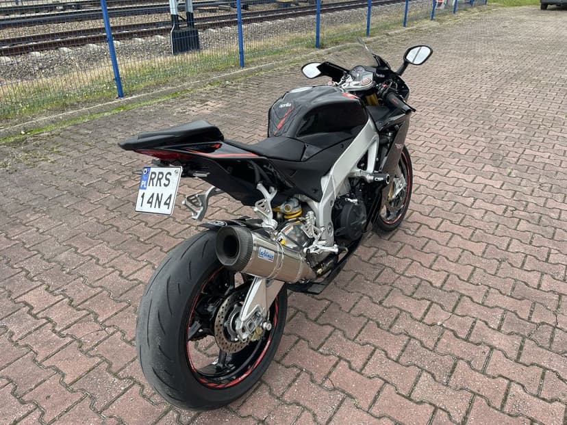 Aprilia rsv4 APRC