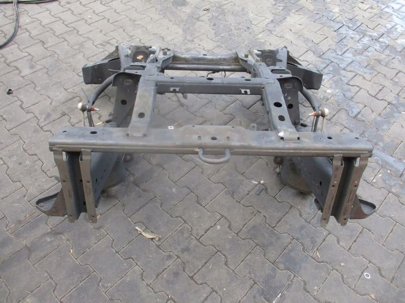RAMA ZAWIESZENIE LAND ROVER DISCOVERY 4 IV