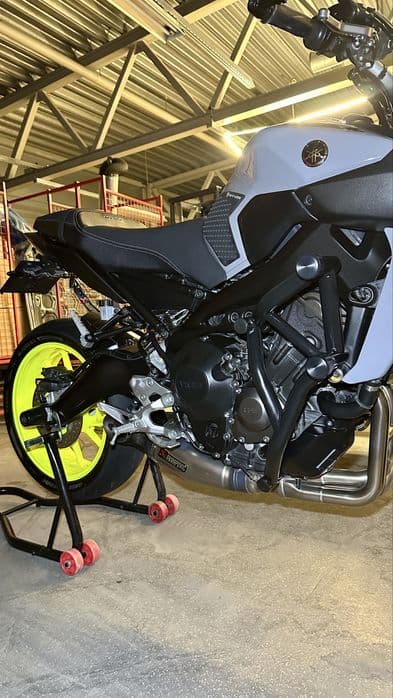 Yamaha MT09 Quickshifter Akrapovič